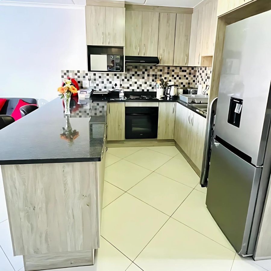 To Let 2 Bedroom Property for Rent in Buh Rein Estate Western Cape